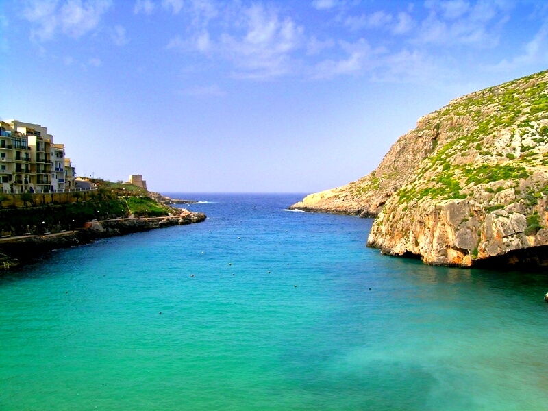 Discover the great and sunny island Malta with our English language course